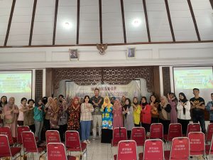 Edukasi Limbah Rumah Tangga Lewat Prakarya, Eco Bhinneka Dorong Keadilan Gender di Surakarta