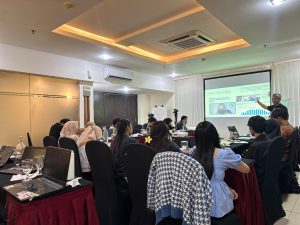 Menulis untuk Perubahan: Advokasi Keadilan Iklim Bersama Pemuda Lintas Iman di Kota Bandung