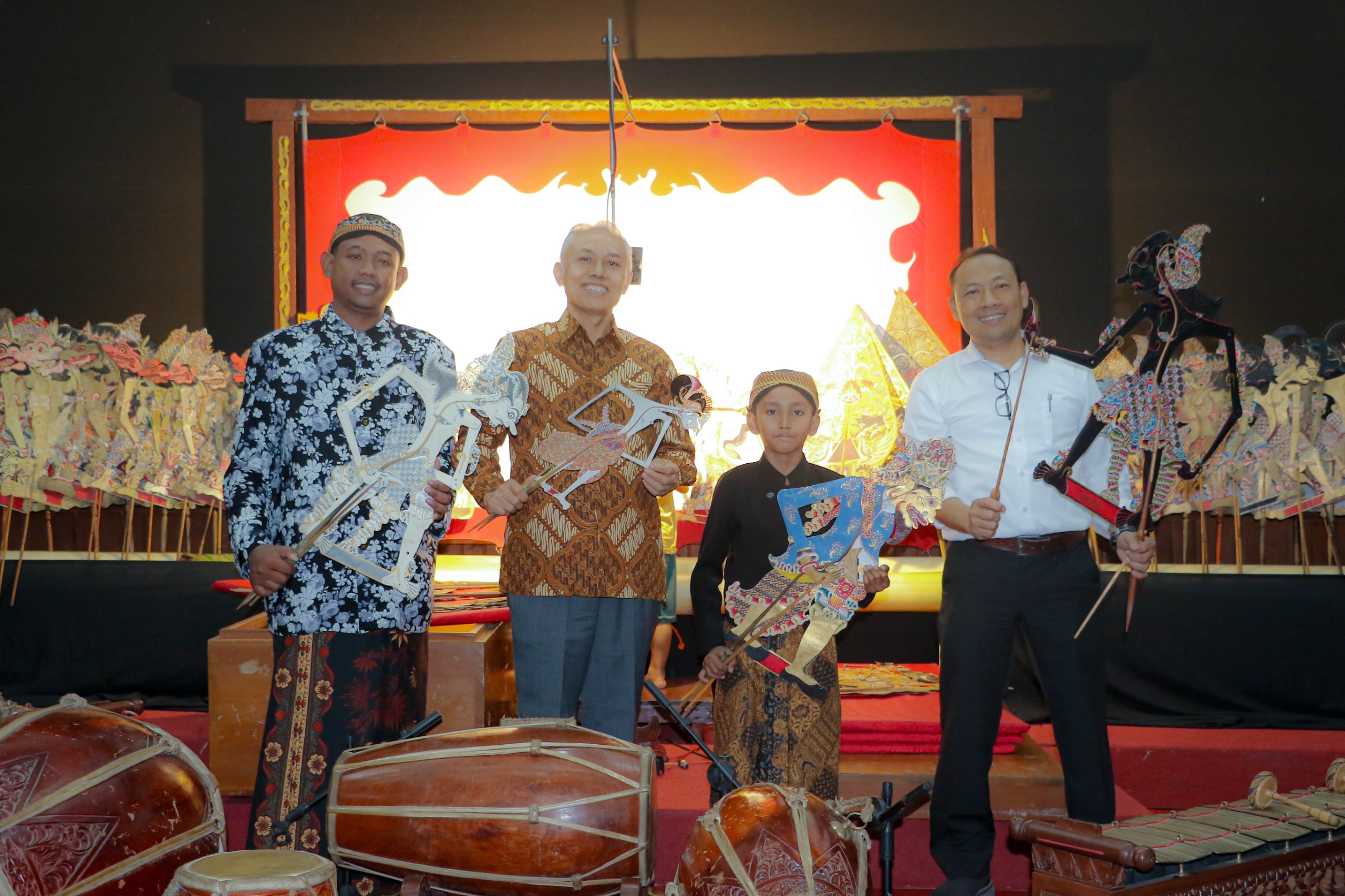Wayang Climen Meriahkan Milad ke-67 FKIP UMS