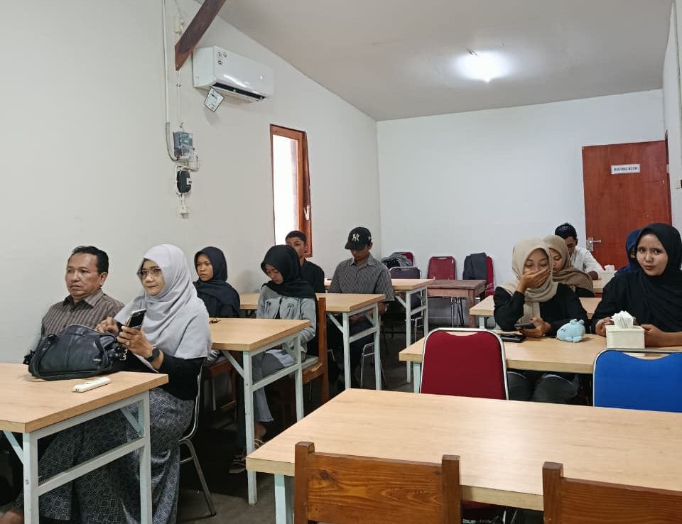Kopdar #14 SUMU Banyumas Nyalakan Semangat Wirausaha di Tengah Ekonomi Melemah