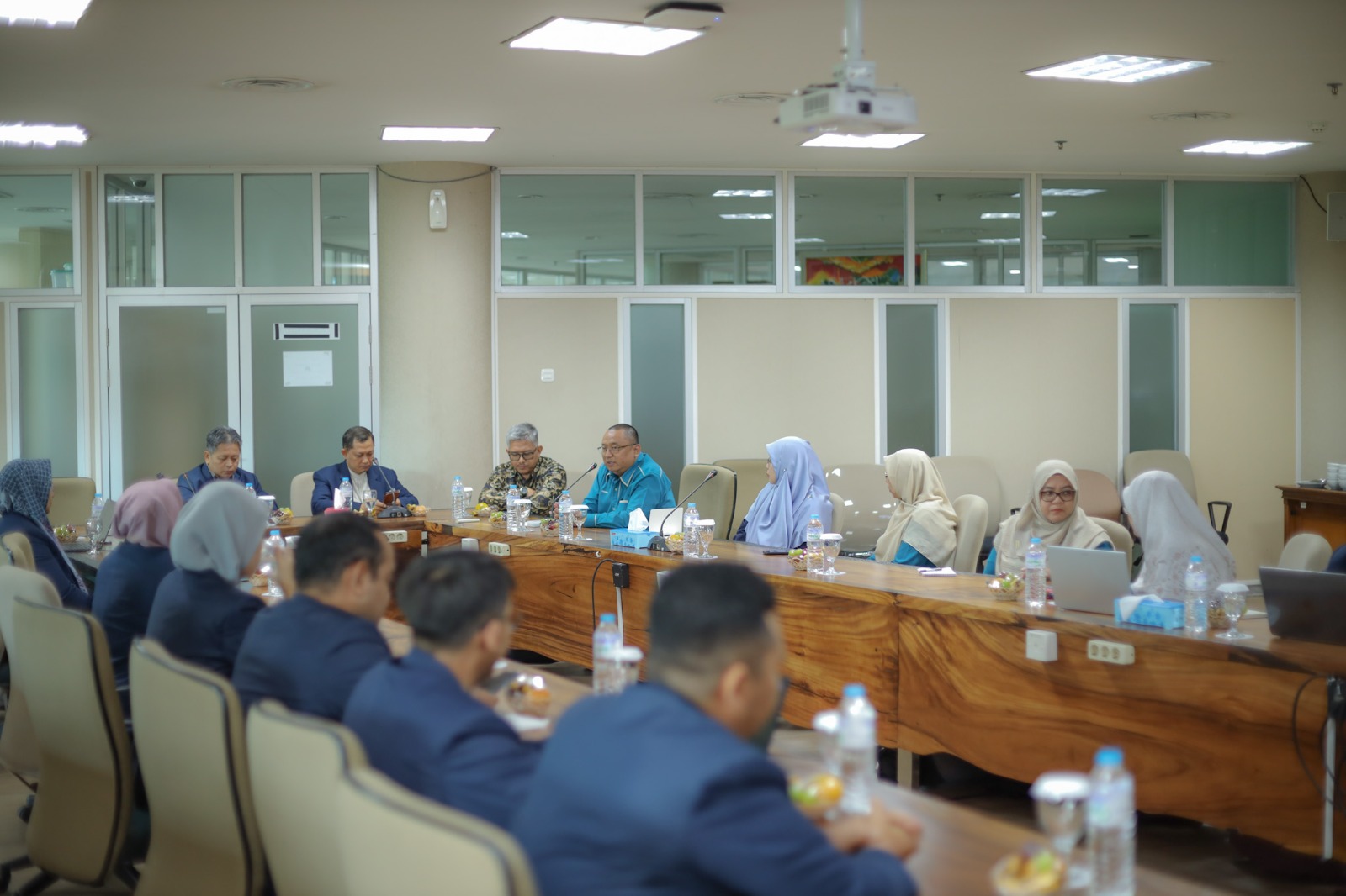 IIUM Malaysia dan FEB UMS Perkuat Kolaborasi Akademik Lewat Benchmarking