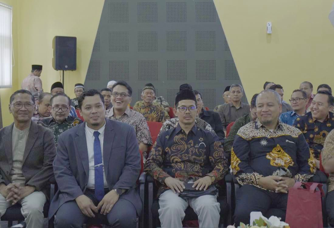 Bambang Sukoco Raih Doktor UII, Tawarkan Konsep Nidzomul Ma’had untuk Perlindungan Hak Santri