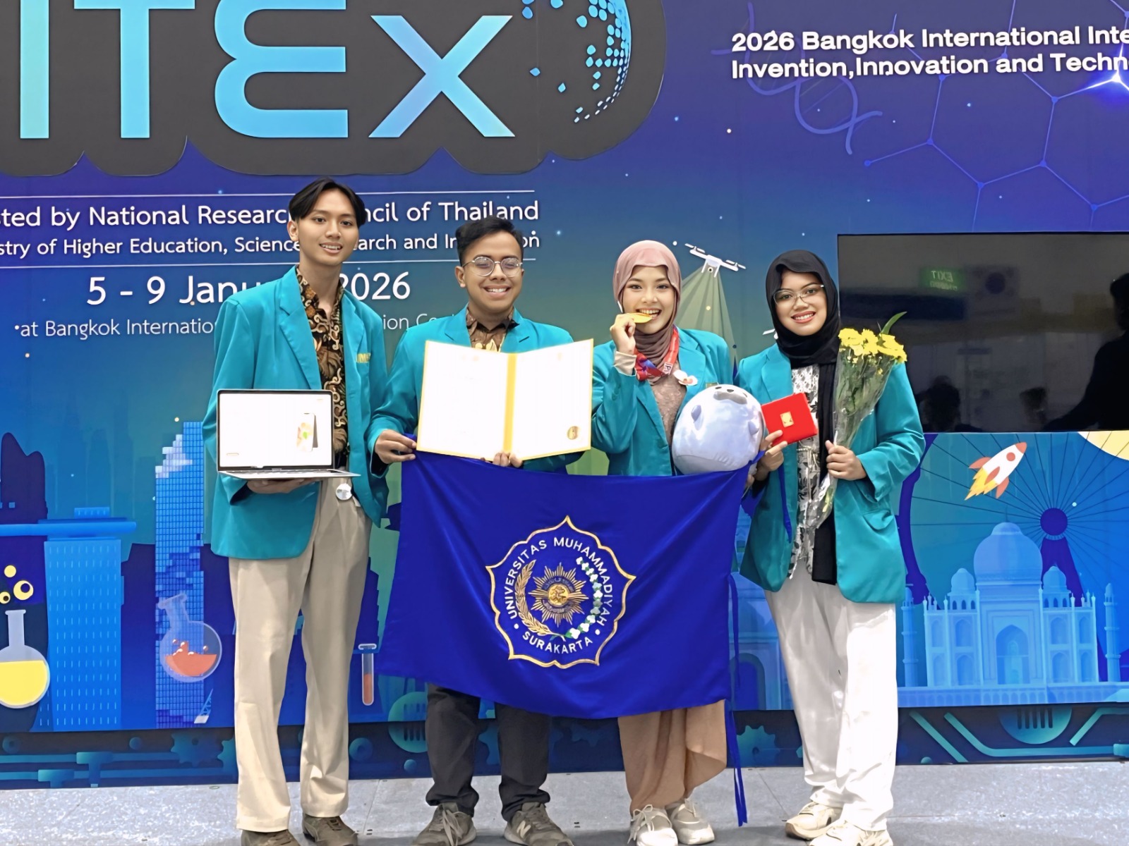 Inovasi GEASY Karya Mahasiswa UMS Raih Gold Medal IPITEx 2026 Thailand
