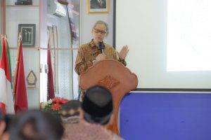 Sambutan Ketua Majelis Pendidikan Tinggi Penelitian dan Pengembangan (Diktilitbang) Pimpinan Pusat (PP) Muhammadiyah Prof. Dr. Bambang Setiaji, M.Si..