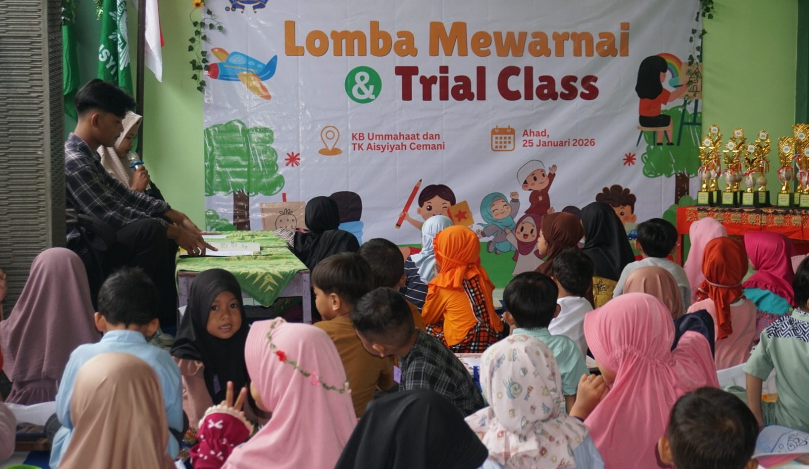 Tingkatkan Branding Sekolah, Tim Pengabdian UMS Gelar Parenting di KB/TK Ummahaat Aisyiyah Cemani, Grogol