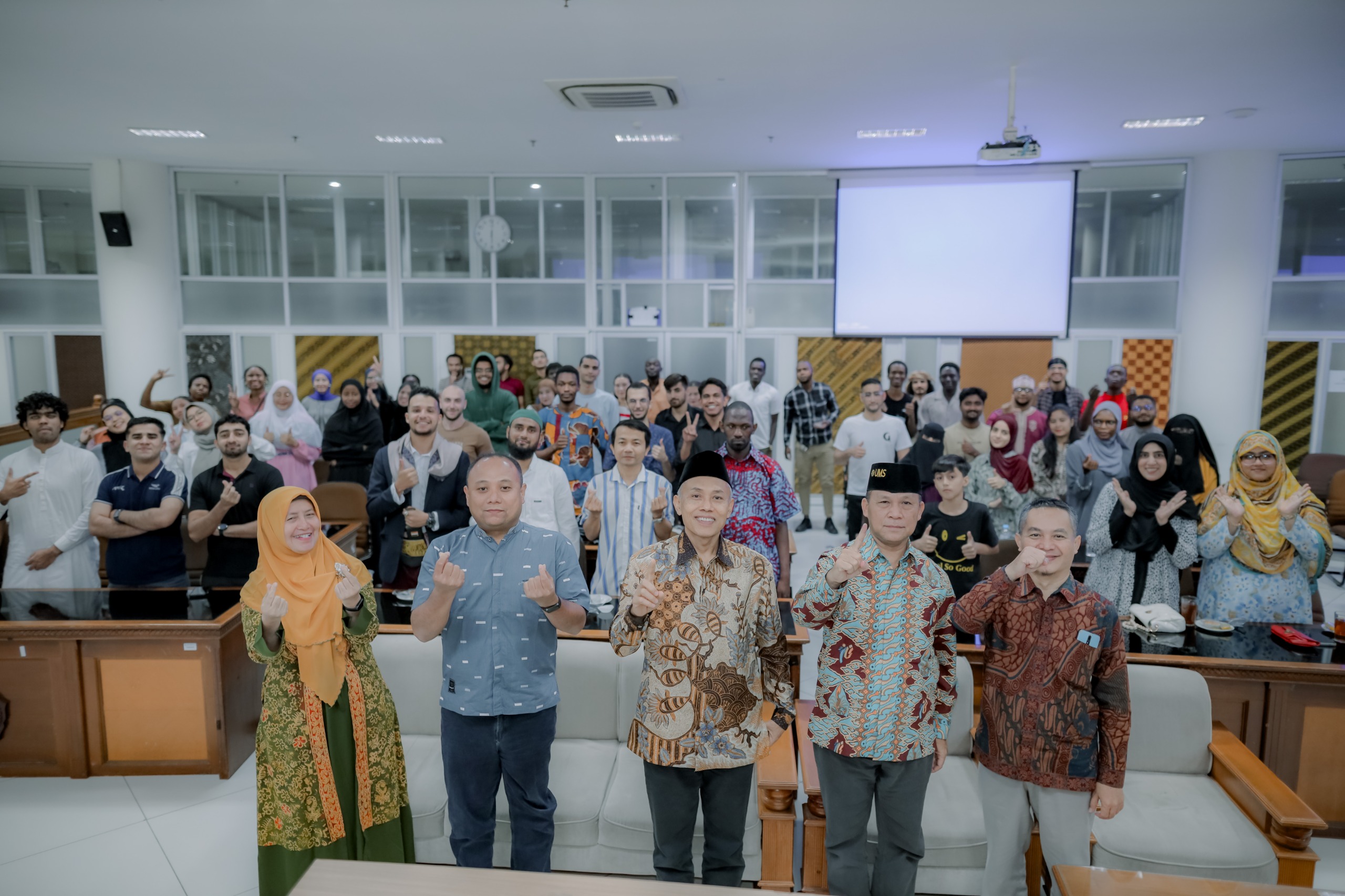 Gathering Mahasiswa Internasional UMS, Perkuat Persatuan dan Kehangatan Ramadan