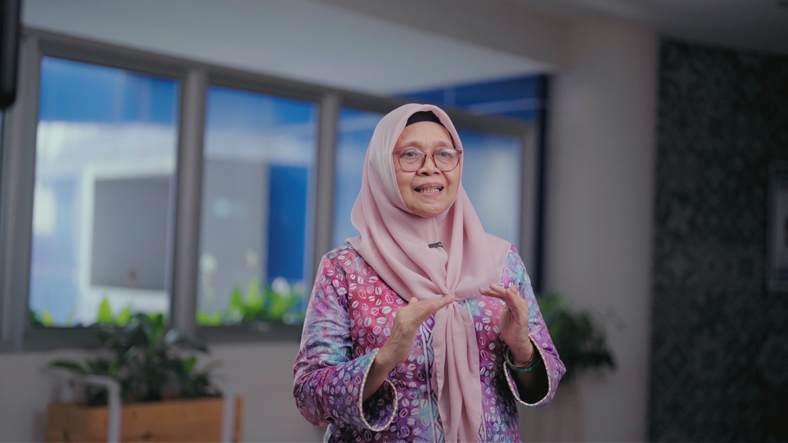 Kartini Masa Kini di Dunia STEM, Guru Besar UMS Dorong Perempuan Berani Berprestasi