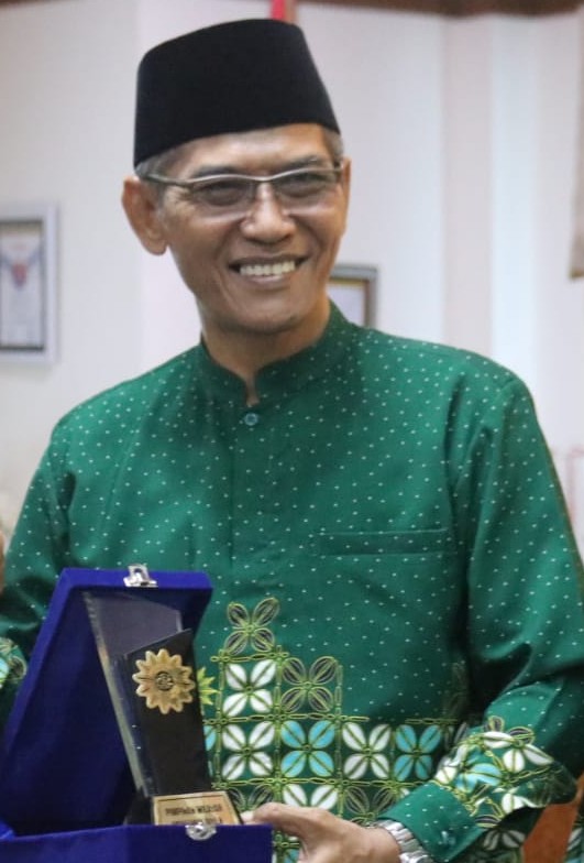 Ketua PWM Kaltim Kukuhkan Kepala SMK Muhammadiyah 1 Sangatta