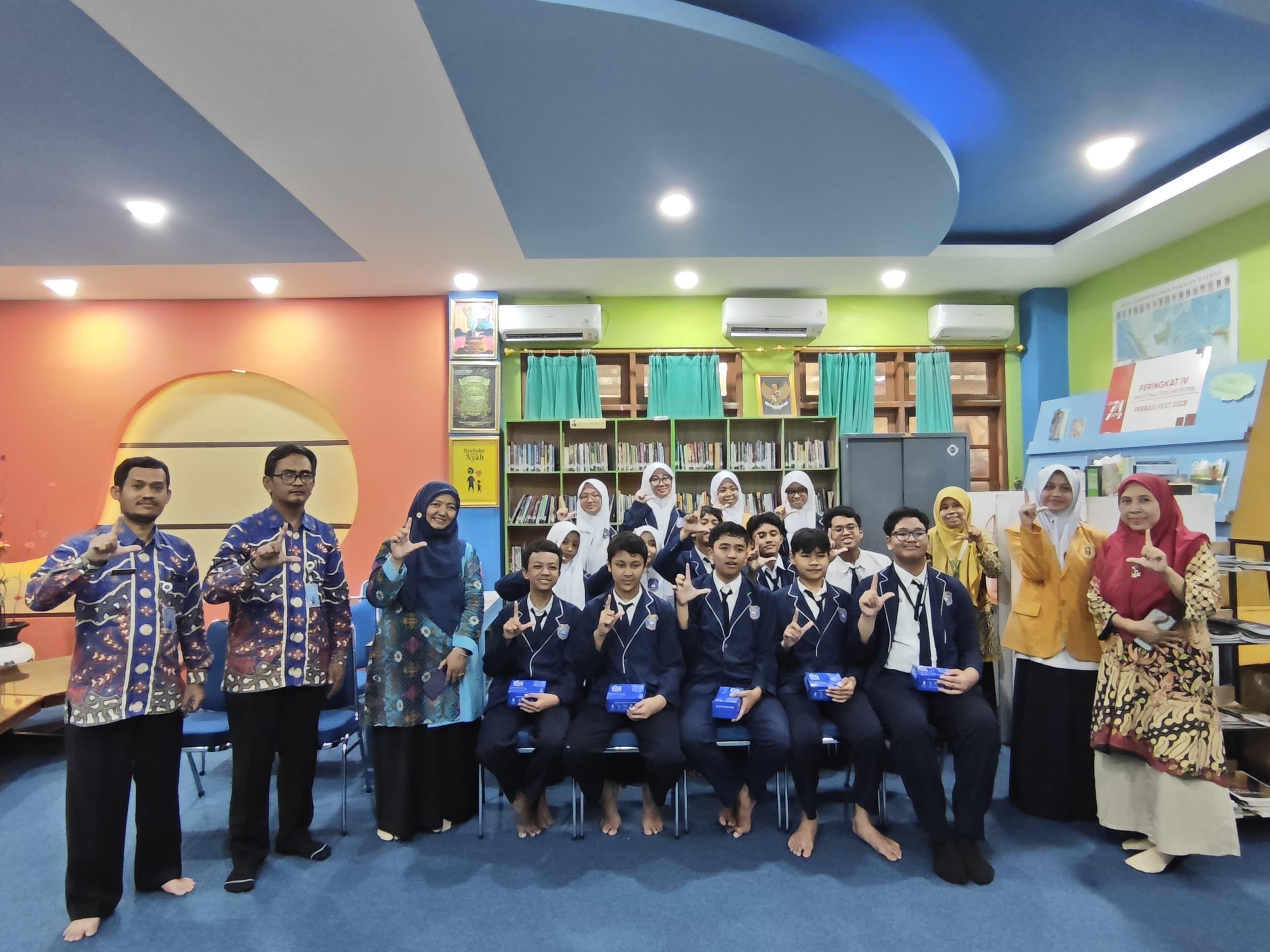 UMS Library Corner Resmi Dibuka, Dorong Budaya Literasi Siswa Muhammadiyah