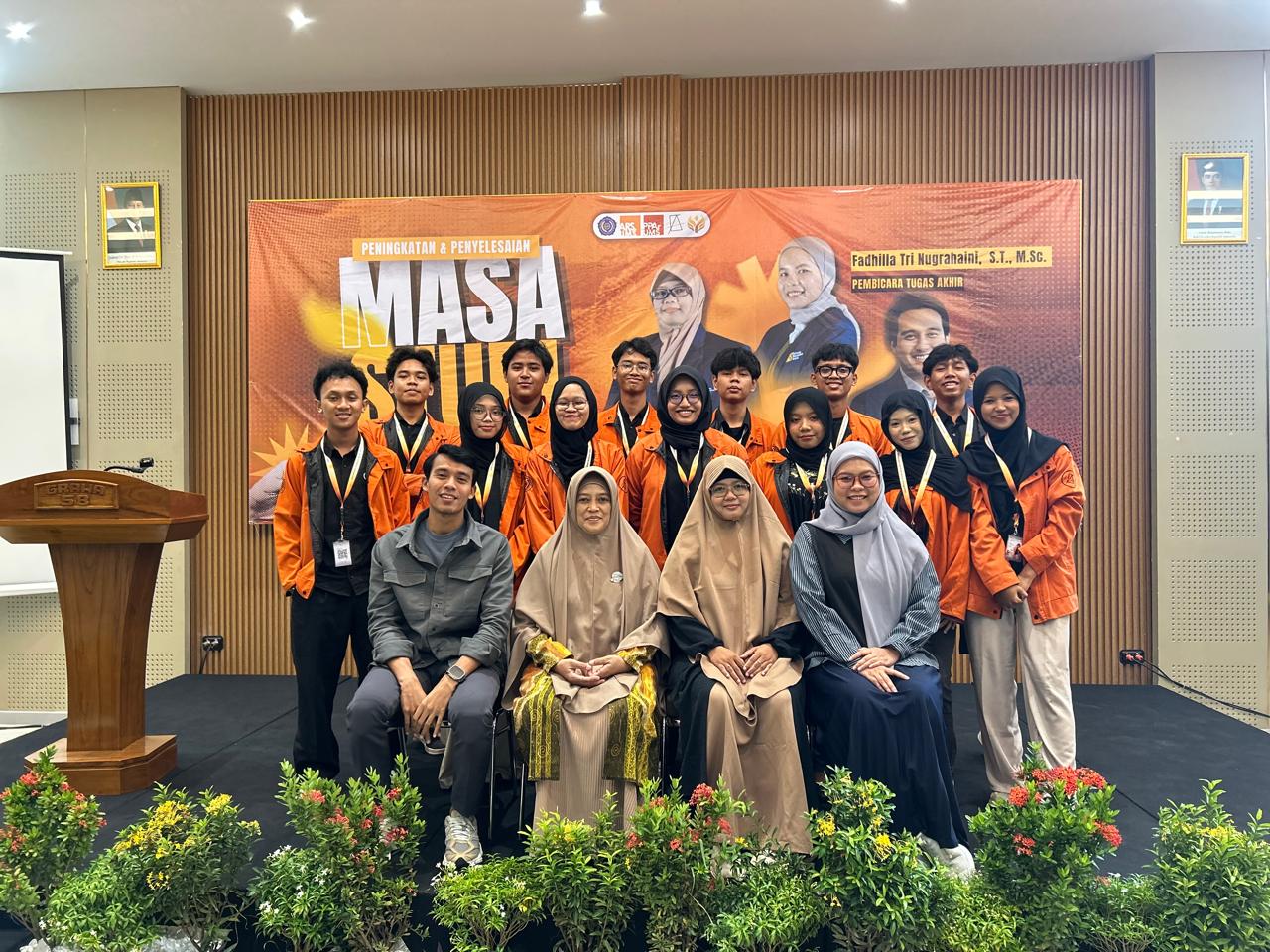Arsitektur UMS Dorong Mahasiswa Lulus Tepat Waktu lewat Workshop “Bring Your Future”