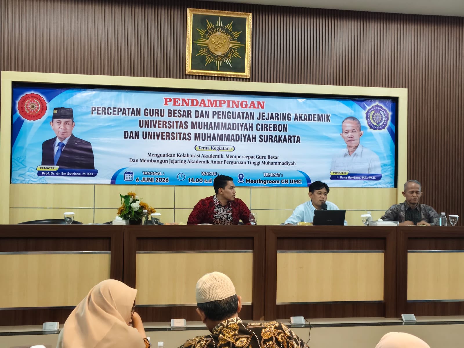 Pererat Silaturahmi, UMS Kunjungi UMC: Dorong Percepatan Guru Besar hingga Perkuat Kebersamaan Lewat Bulutangkis