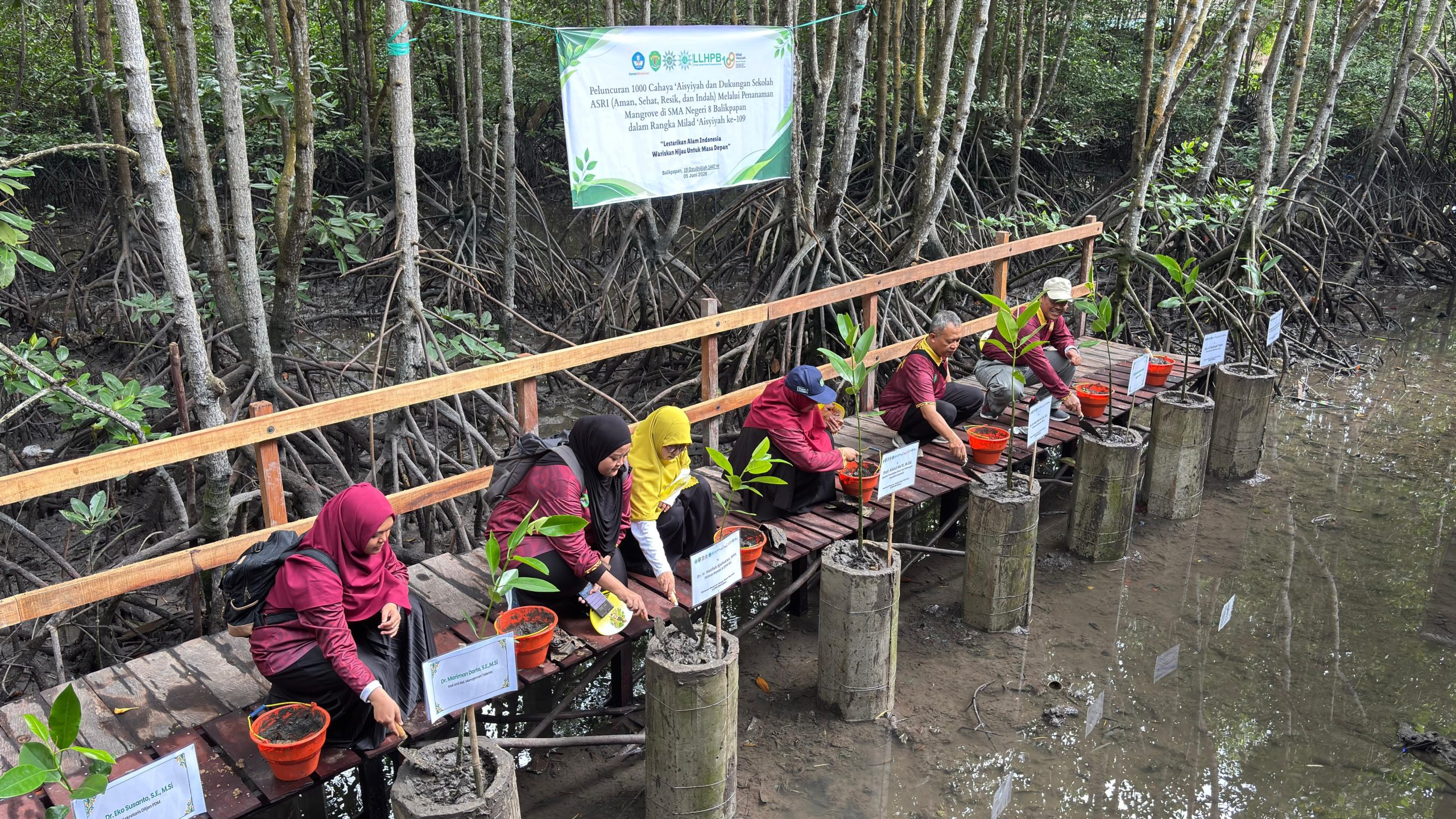 FMIPA UNMUL dan PW ‘Aisyiyah Kaltim Perkuat Kemitraan Bersama SMAN 8 Balikpapan, Dukung Pendidikan Berkualitas dan Pelestarian Mangrove