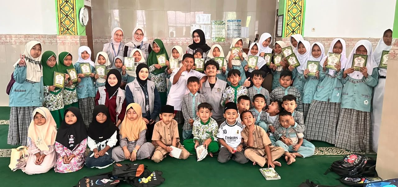 Perkuat Dakwah Berbasis Masjid, Mahasiswa KKN UMMI Kelompok LPCR D Kadudampit Luncurkan Program Pengajian Anak di Masjid Al-Hidayah
