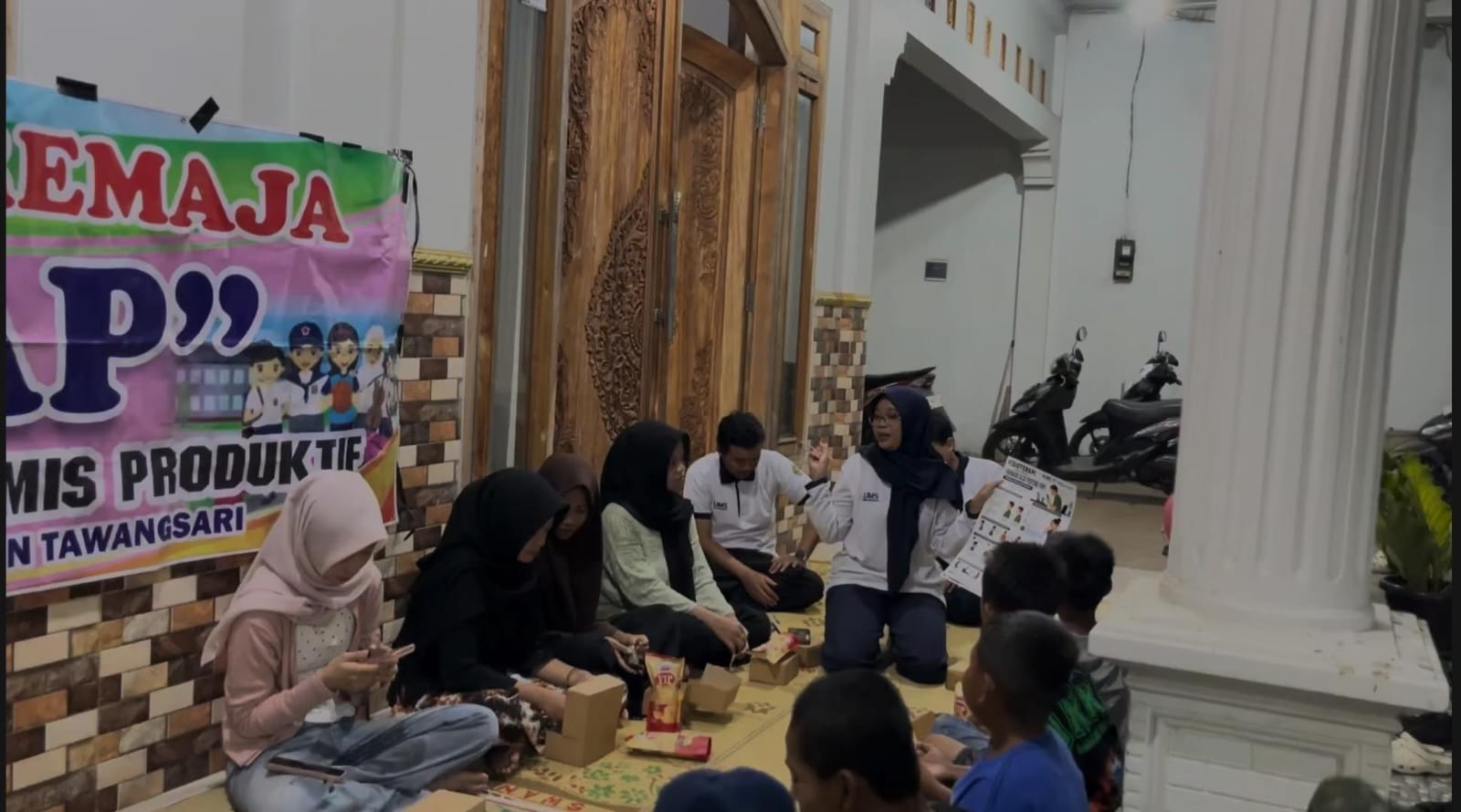 Mahasiswa Profesi Fisioterapis UMS Gelar Edukasi Skrining Postur Skoliosis dan Forward Head pada Remaja di 5 Posyandu Tawangsari