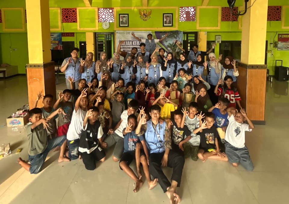 Rayakan Hari Anak Nasional, KKN 3 UMSura Ajak 70 Anak Kedungsoko Adu Kreativitas dan Ketangkasan