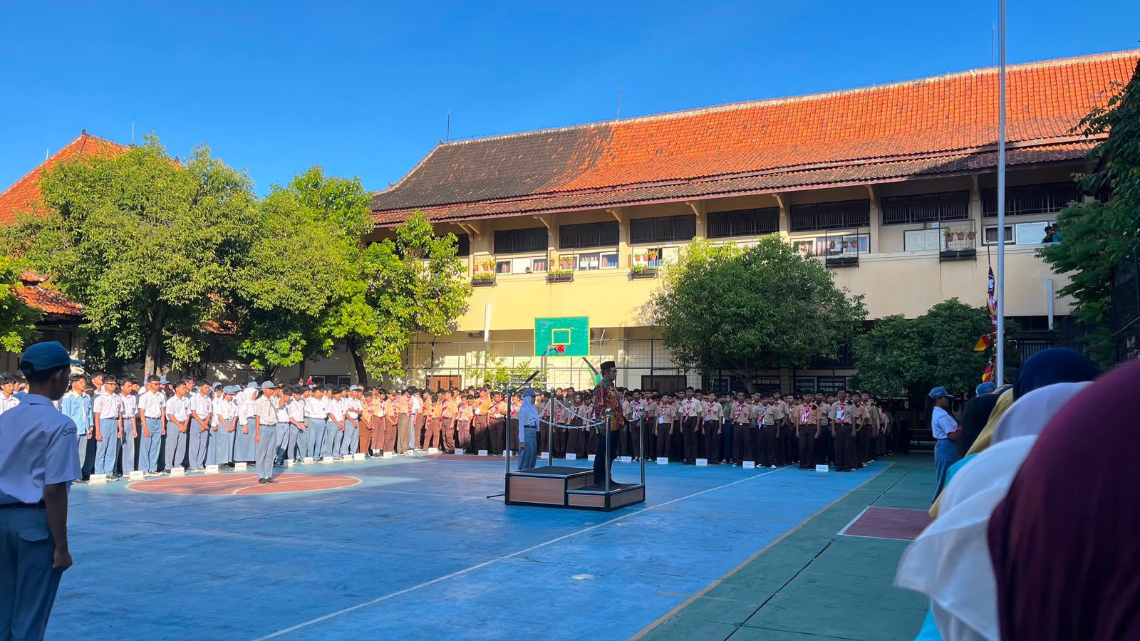 Mahasiswa PLP UMS Dukung Kampanye Anti-Bullying pada Peringatan Hari Anak Nasional di SMKN 9 Surakarta