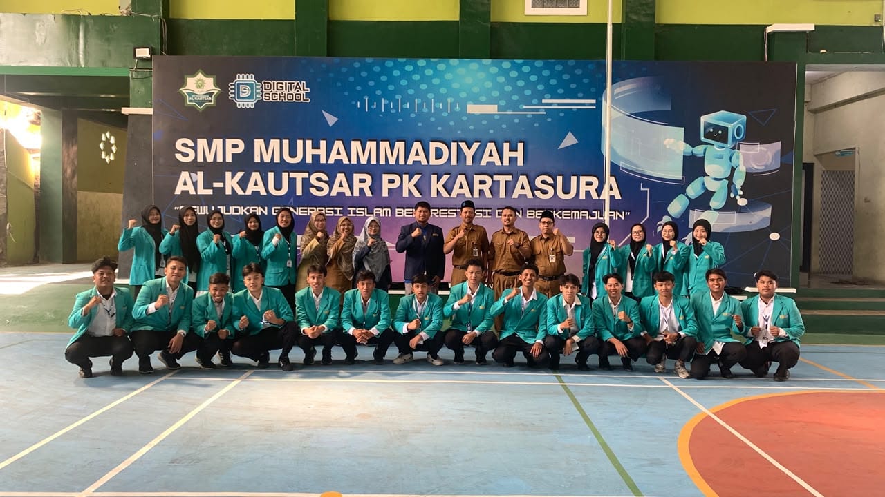 Mahasiswa PLP 2 UMS Soroti Kreativitas Siswa dalam Fortasi, Ekstrakurikuler, dan Bazar Jadi Magnet Peserta Didik Baru