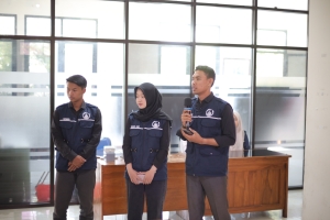 IMM FKIP UMS Kembangkan Sistem Peringatan Dini Banjir di Desa Carikan
