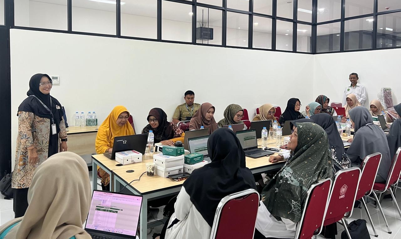 Tim Pengabdian UMS Dorong Digitalisasi Tata Kelola dan Kewirausahaan Majelis Dikdasmen PCM Kartasura